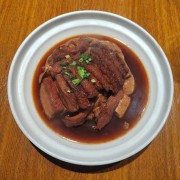 禹州小秦川特色饭店热菜大烧肉带饼